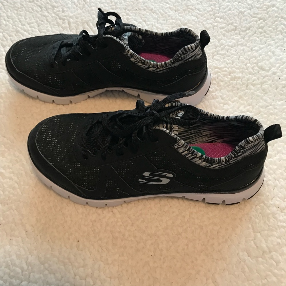Women’s Sketchers Sneakers Size 8 in EUC - Picture 7 of 8